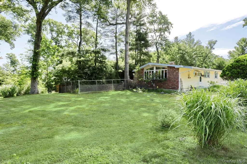 16 Heather Lane West Nyack NY 10994