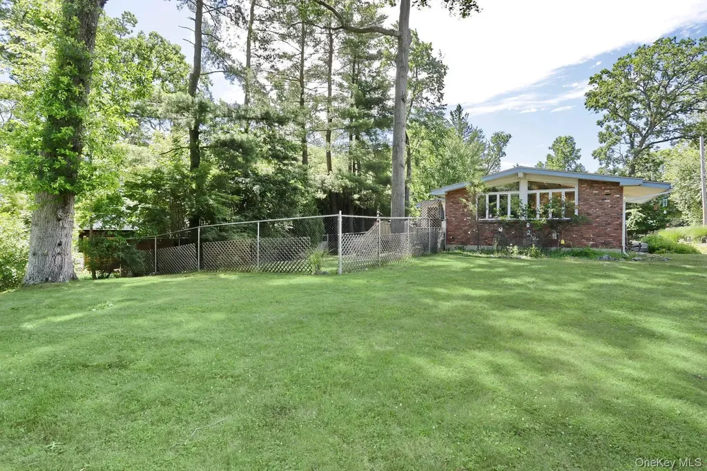 16 Heather Lane West Nyack NY 10994