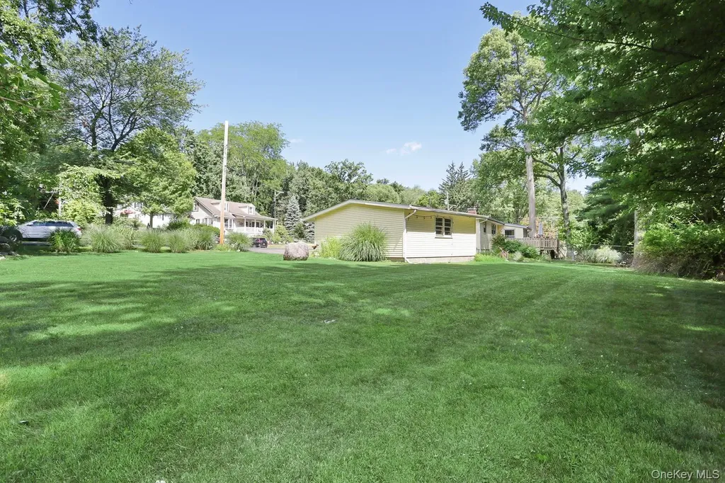 16 Heather Lane West Nyack NY 10994