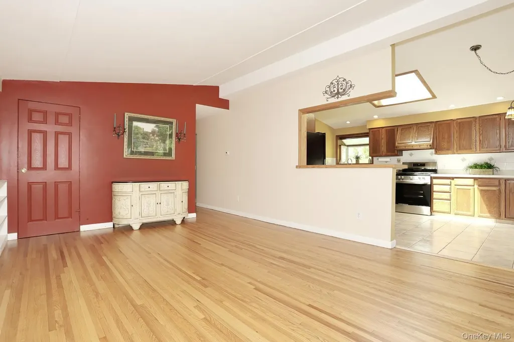 16 Heather Lane West Nyack NY 10994