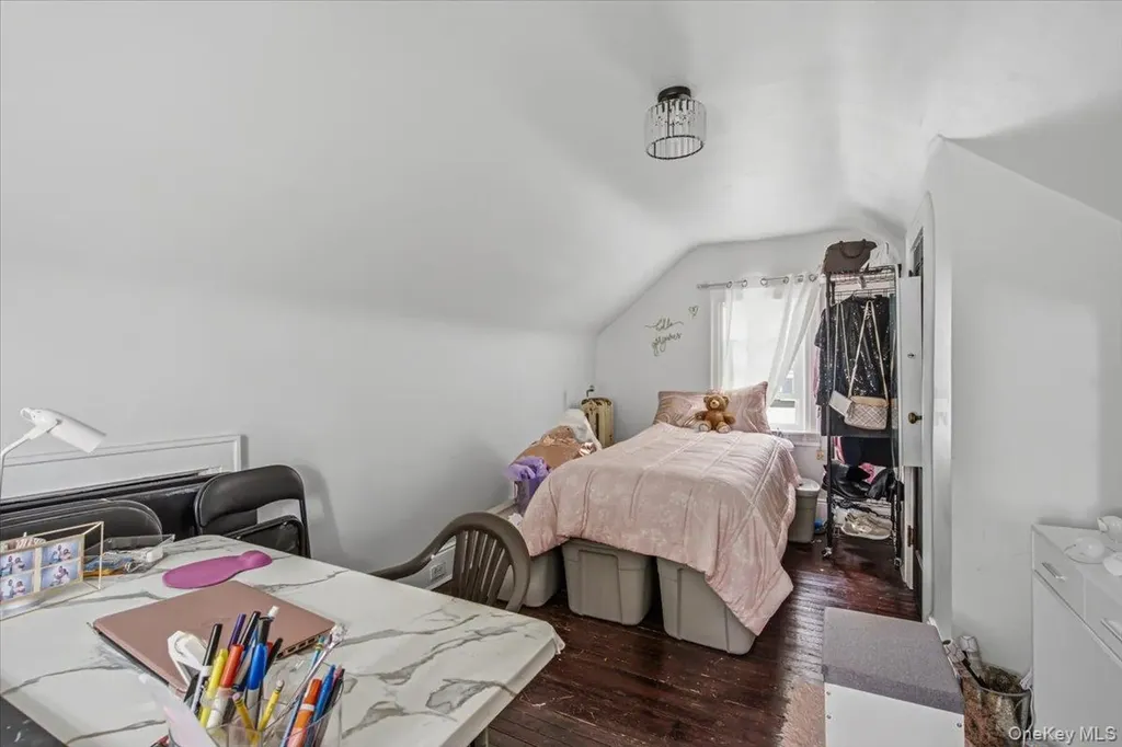 94-26 210th Street Queens Village NY 11428