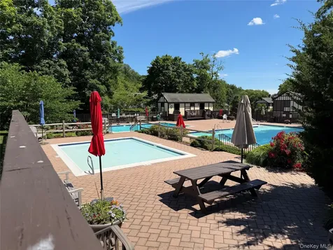 20 Foxwood Drive Pleasantville NY 10570
