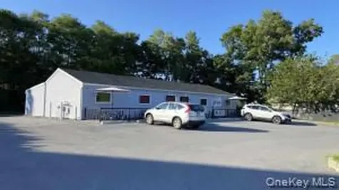 43 Violet Avenue Poughkeepsie NY 12601