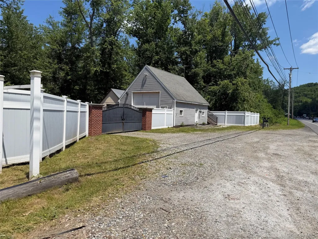 2499 Route 22 Patterson NY 12563