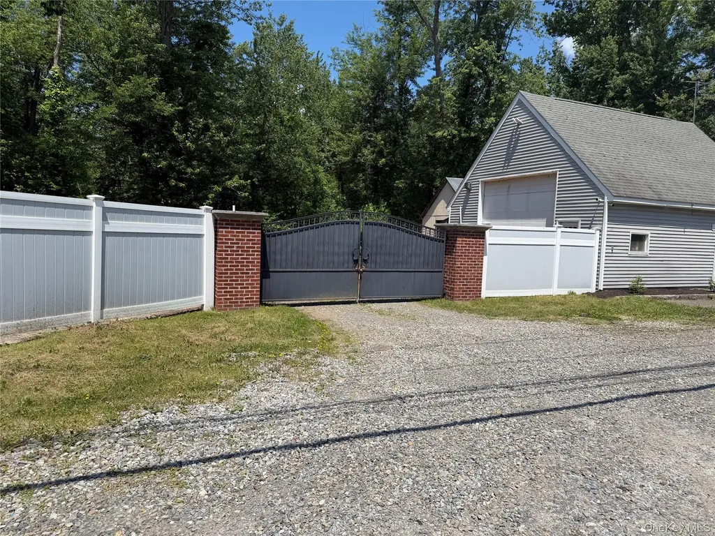 2499 Route 22 Patterson NY 12563