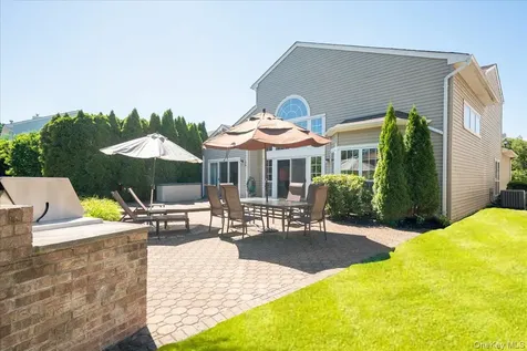 10 Windwatch Drive Hauppauge NY 11788