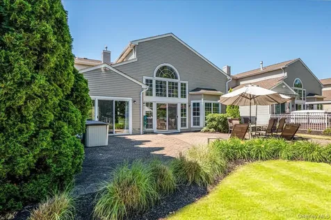 10 Windwatch Drive Hauppauge NY 11788