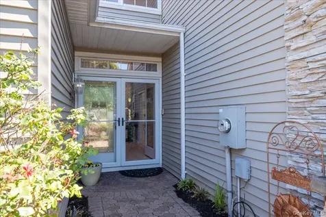 10 Windwatch Drive Hauppauge NY 11788
