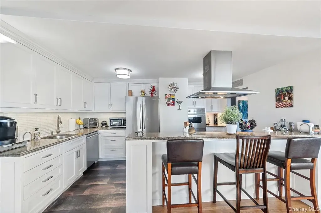 3671 Hudson Manor Terrace Bronx NY 10463