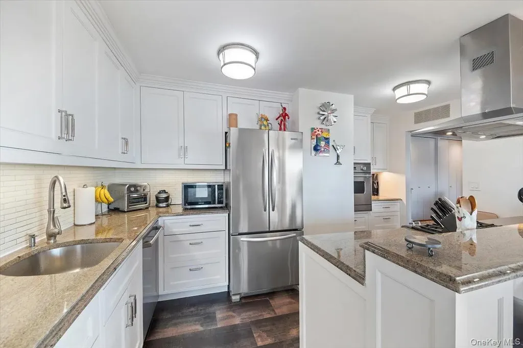 3671 Hudson Manor Terrace Bronx NY 10463