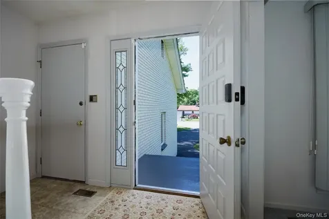 10 Schnabl Court Wappingers Falls NY 12590