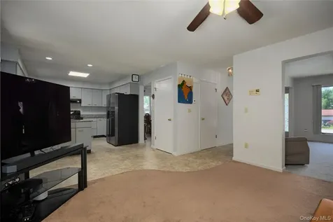 10 Schnabl Court Wappingers Falls NY 12590