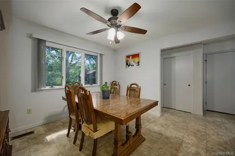 10 Schnabl Court Wappingers Falls NY 12590