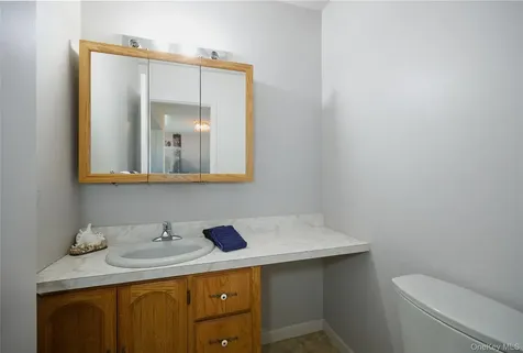 10 Schnabl Court Wappingers Falls NY 12590