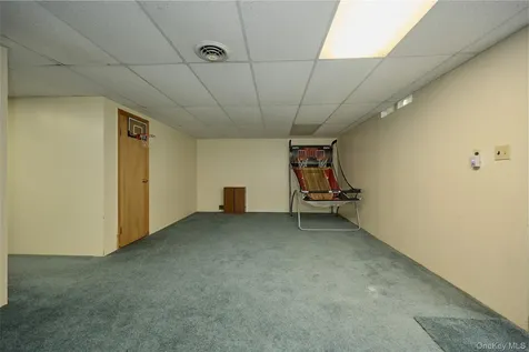 10 Schnabl Court Wappingers Falls NY 12590