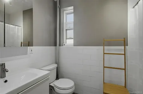 101 Old Mamaroneck Road White Plains NY 10605