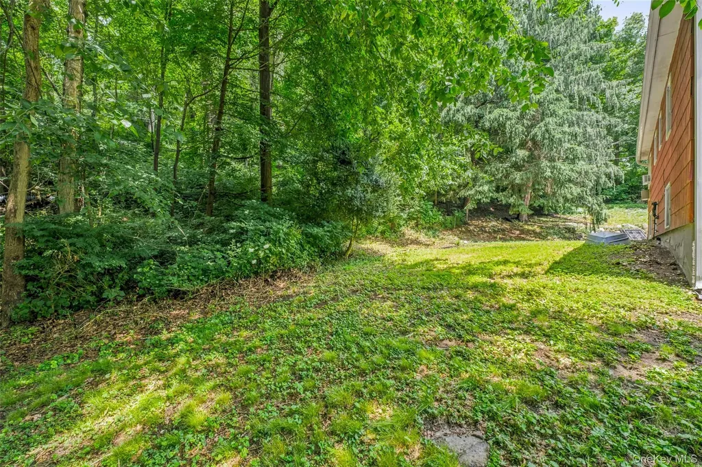 26 Maple Drive Mahopac NY 10541
