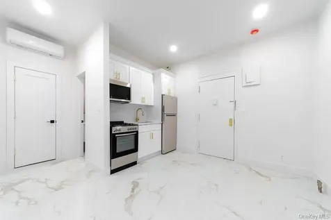 78-84 E Park Avenue Long Beach NY 11561