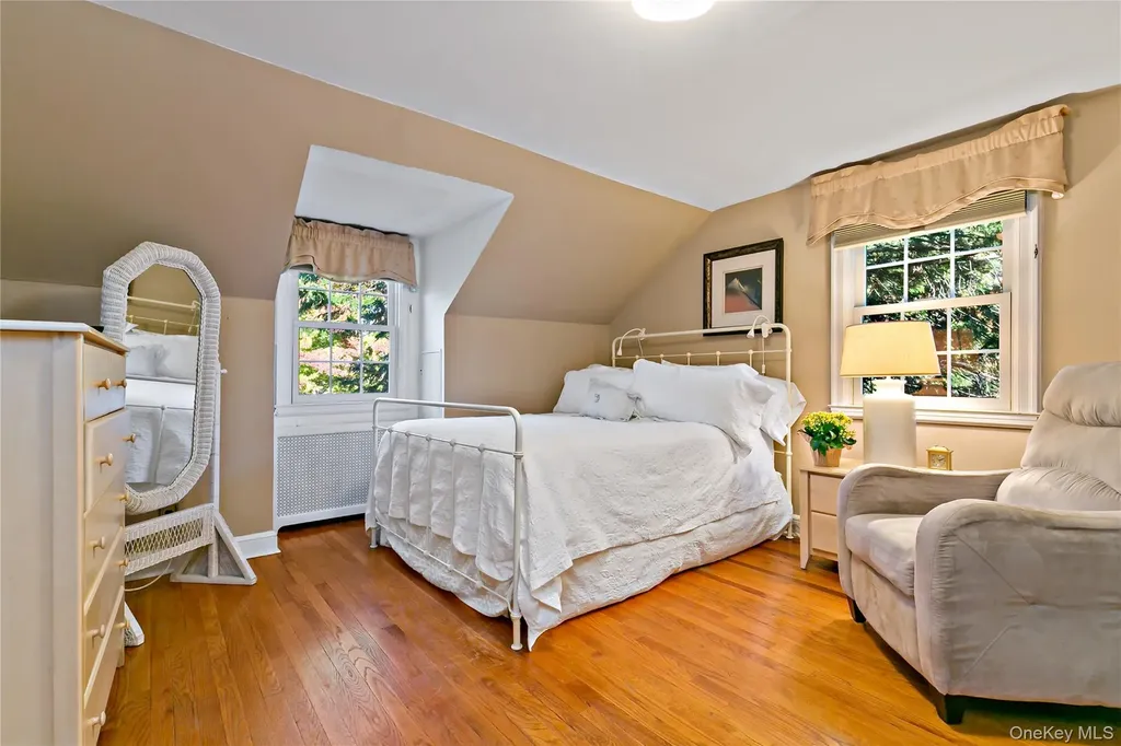 1050 Knollwood Road White Plains NY 10603