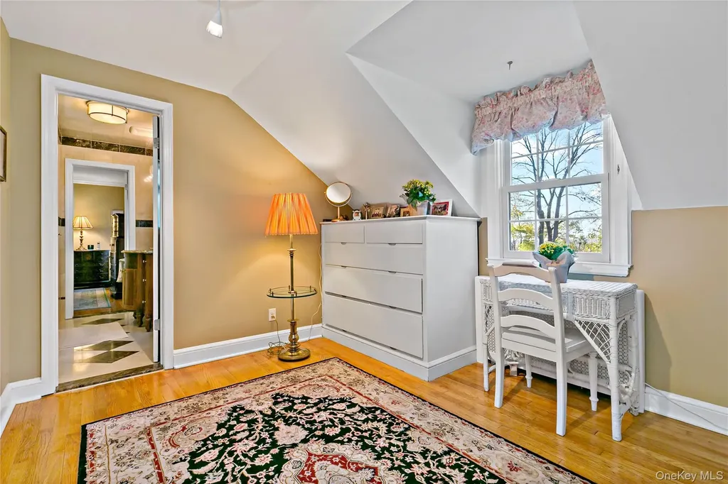 1050 Knollwood Road White Plains NY 10603
