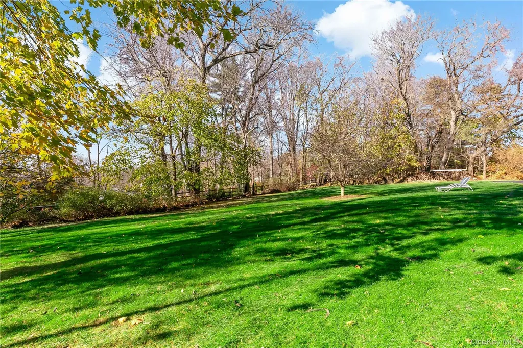 1050 Knollwood Road White Plains NY 10603