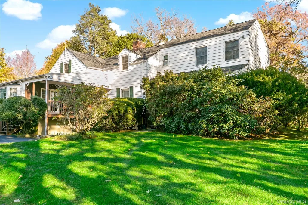 1050 Knollwood Road White Plains NY 10603