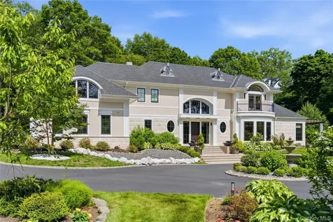 1782 Route 106 Muttontown NY 11791