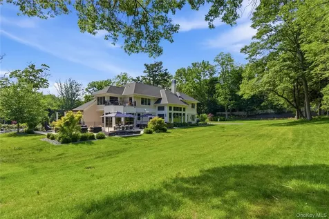 1782 Route 106 Muttontown NY 11791