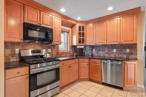 39 Grant Street Farmingdale NY 11735