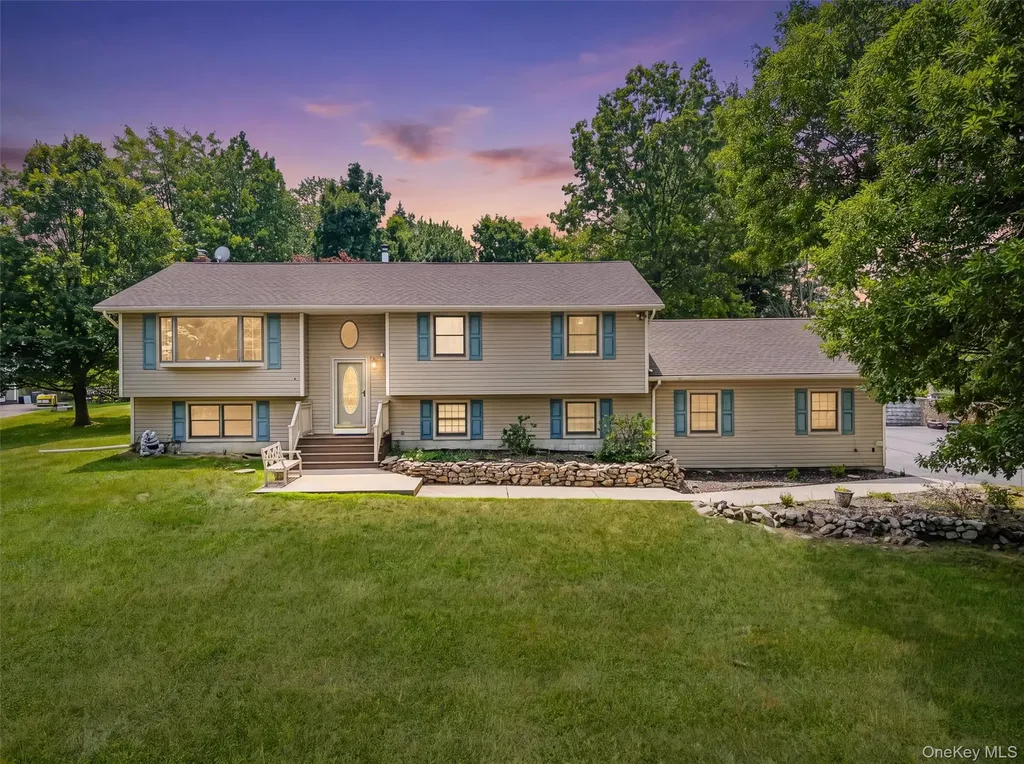 318 Beattie Road Washingtonville NY 10992