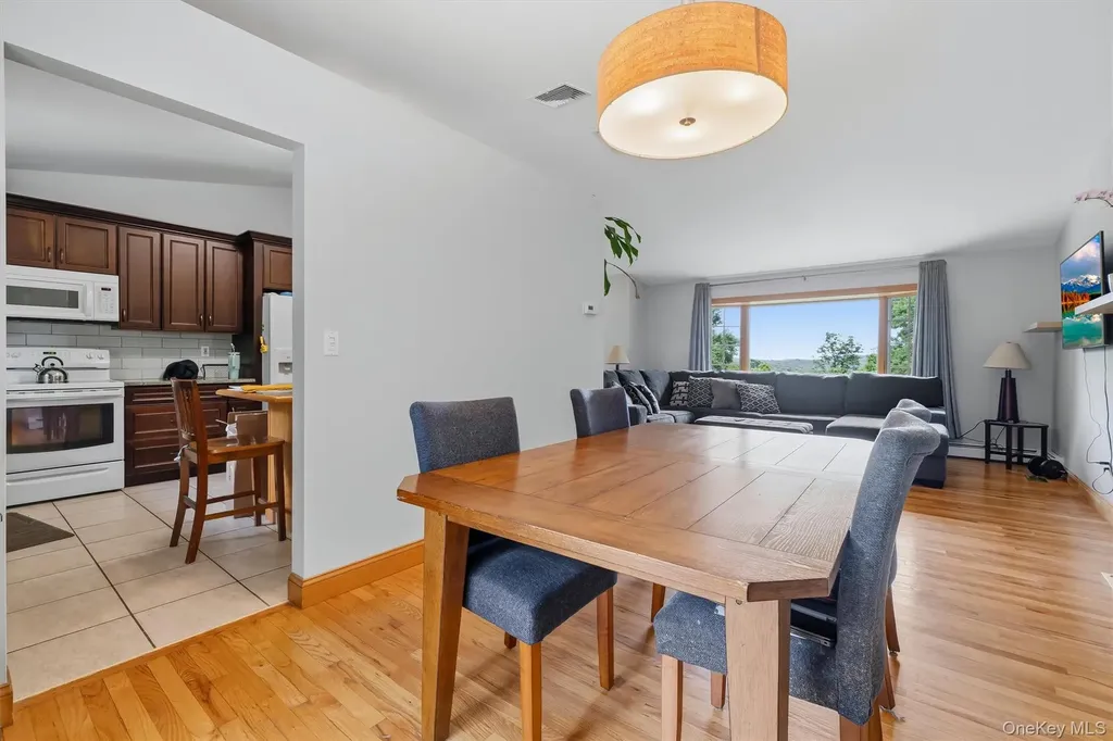 318 Beattie Road Washingtonville NY 10992