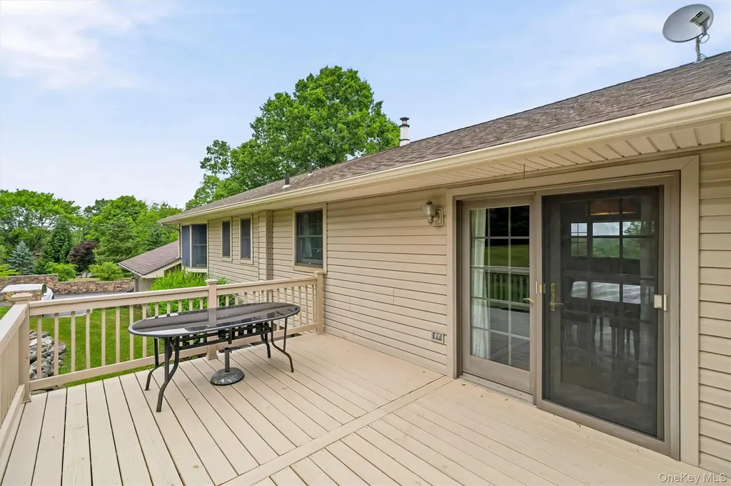 318 Beattie Road Washingtonville NY 10992