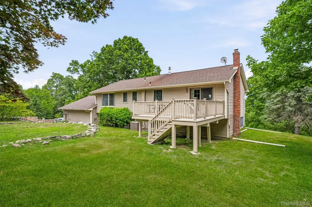 318 Beattie Road Washingtonville NY 10992