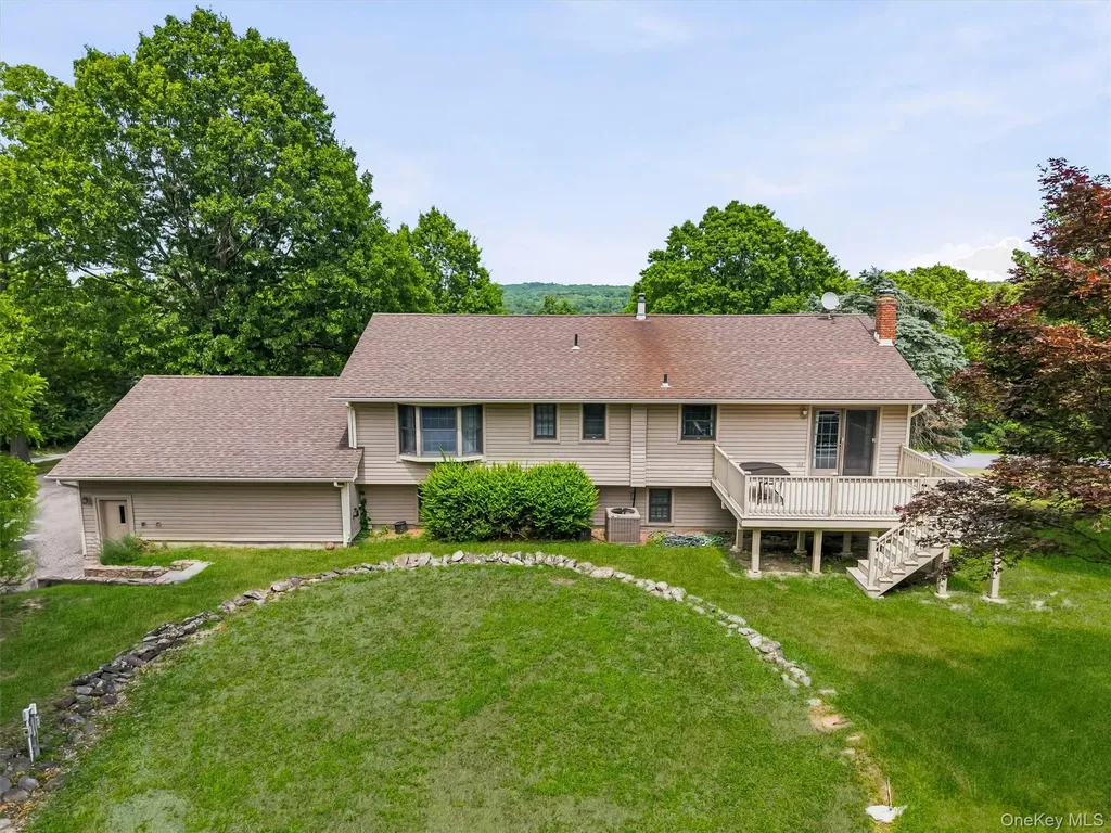318 Beattie Road Washingtonville NY 10992