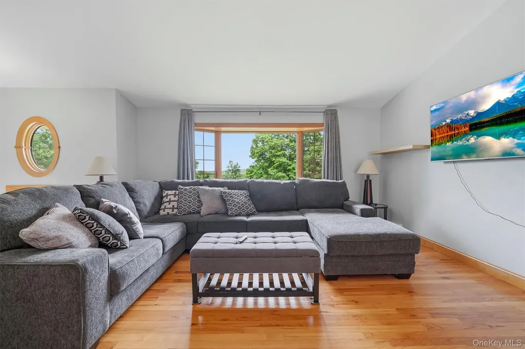 318 Beattie Road Washingtonville NY 10992