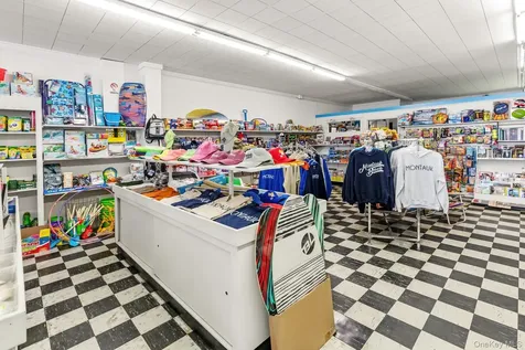 809 & 813 Montauk Highway Montauk NY 11954