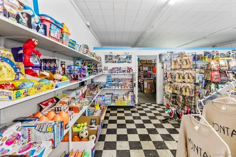 809 & 813 Montauk Highway Montauk NY 11954