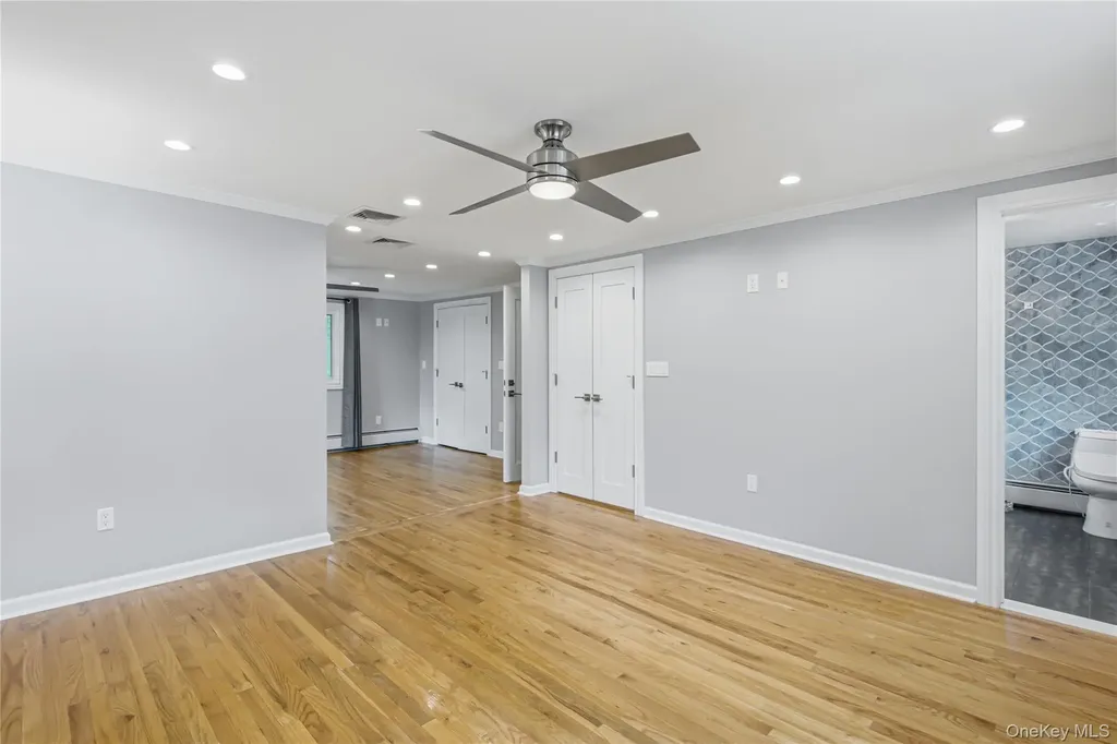 186 N Stratford Roslyn Heights NY 11577
