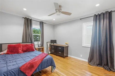 186 N Stratford Roslyn Heights NY 11577