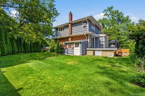 186 N Stratford Roslyn Heights NY 11577