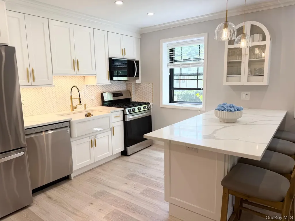 1271 California Road Eastchester NY 10709
