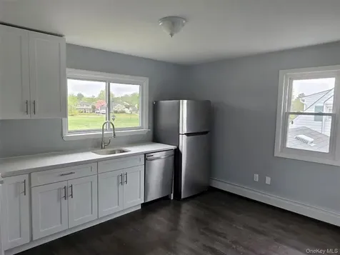 8 Harmony Lane Westbury NY 11590