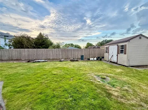 89 Bruce Avenue Hicksville NY 11801