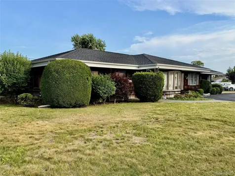 89 Bruce Avenue Hicksville NY 11801
