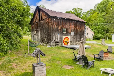 553 County Road 94 Hankins NY 12741