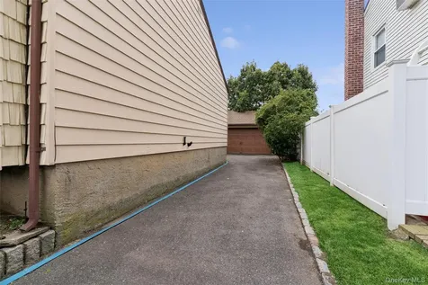 3612 Ladonia Street Seaford NY 11783
