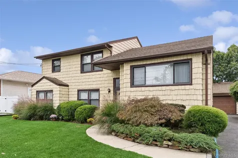 3612 Ladonia Street Seaford NY 11783