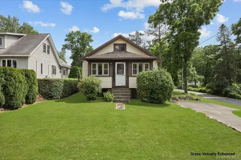 37 Yates Avenue Poughkeepsie NY 12601