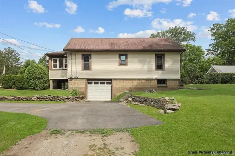 37 Yates Avenue Poughkeepsie NY 12601