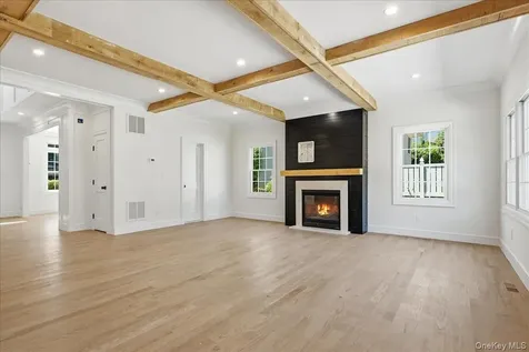 43 Highland Avenue Port Washington NY 11050